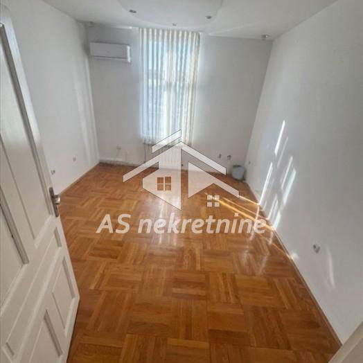 Stan Izdavanje Beograd Topličin Venac 90 m2
