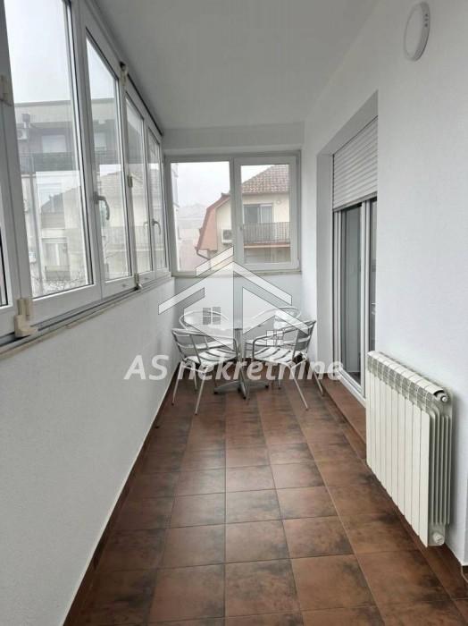 Četvorosoban stan za izdavanje, FON, Beograd, 105m², 1.200 €/mes
