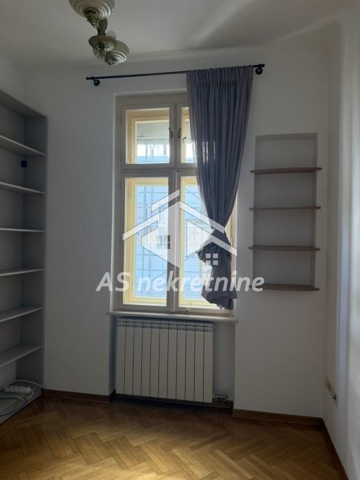 Petosoban stan za izdavanje, Krunska, Beograd, 150m², 2.500 €/mes