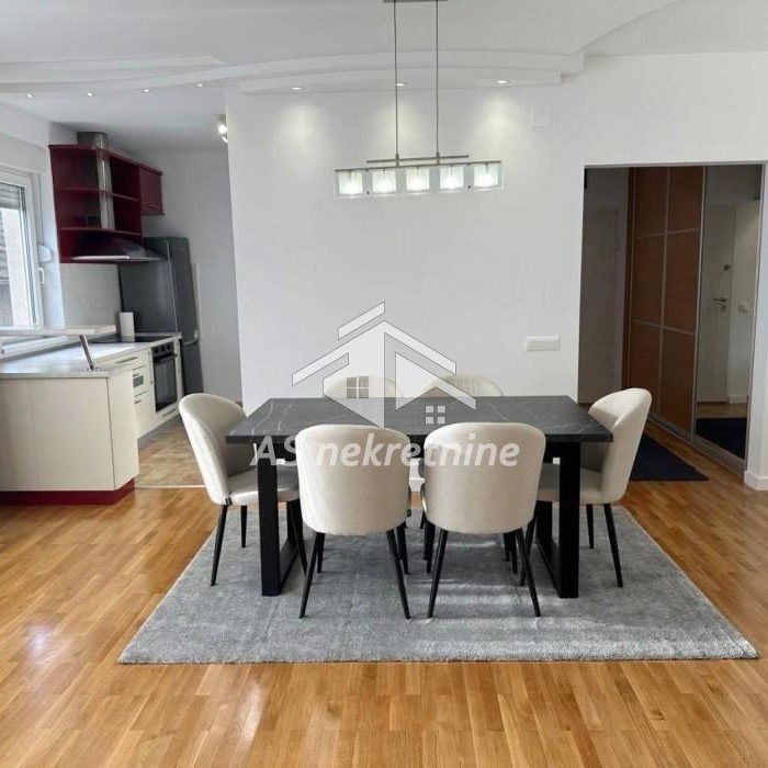 Stan Izdavanje Beograd FON 105 m2