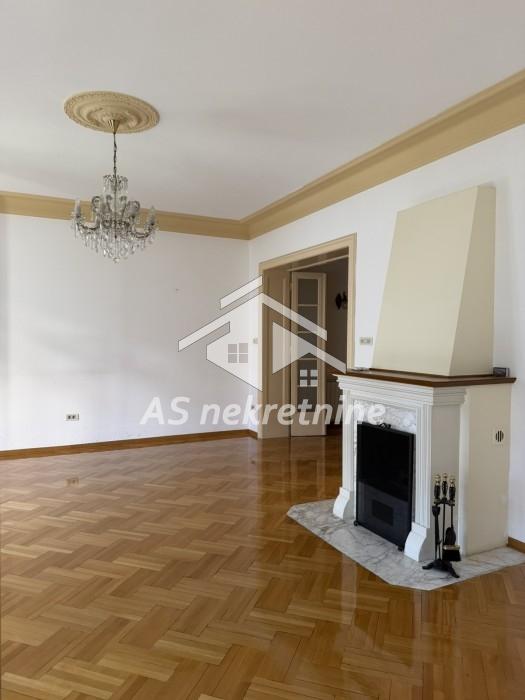 Stan Izdavanje Beograd Krunska 150 m2