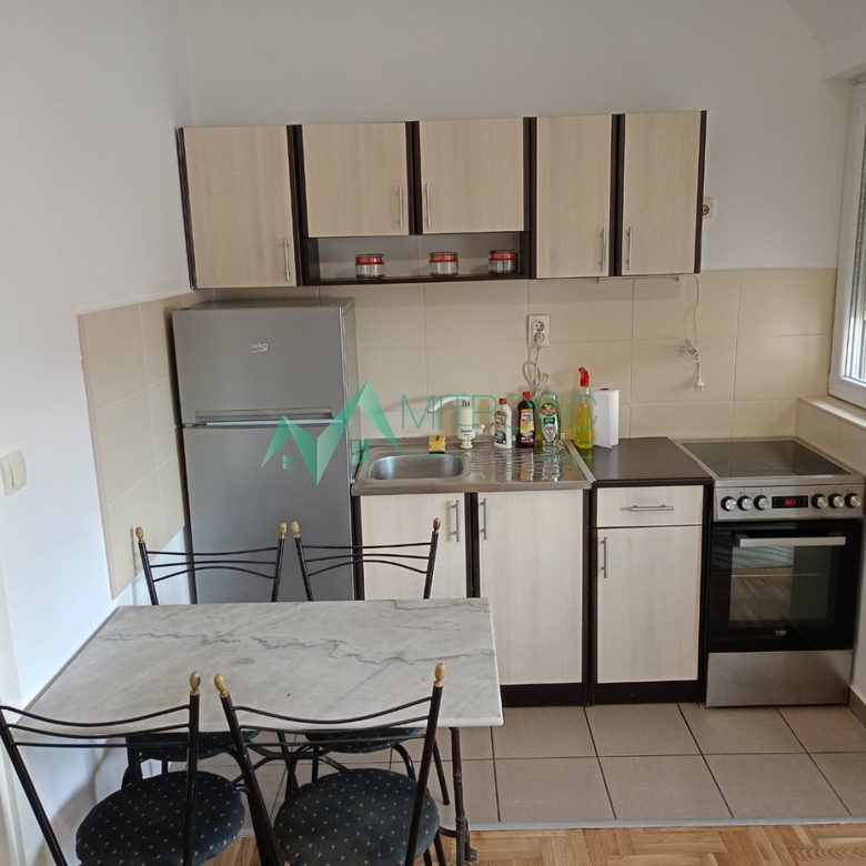 Stan Prodaja Novi Sad  29 m2