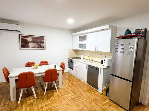 Stan Prodaja Novi Sad  64 m2
