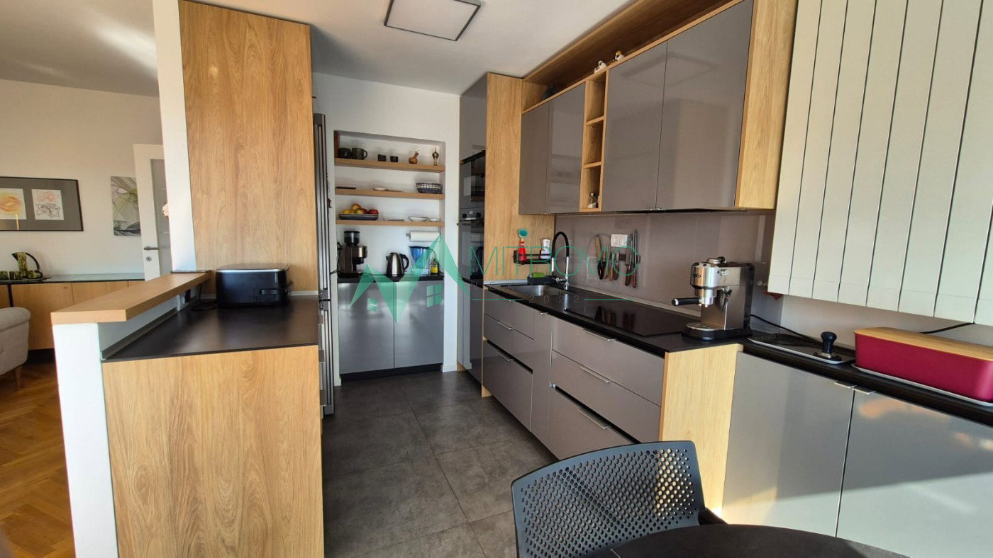 stanovi-2-5-re-kej-ns-1004756-unft2 Dvoiposoban stan na prodaju, Kej, Novi Sad, 71m², 270.000 €