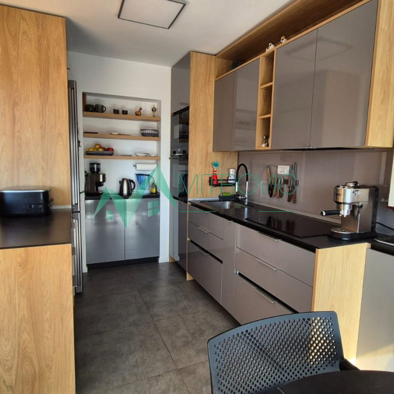 Dvoiposoban stan na prodaju, Kej, Novi Sad, 71m², 270.000 €