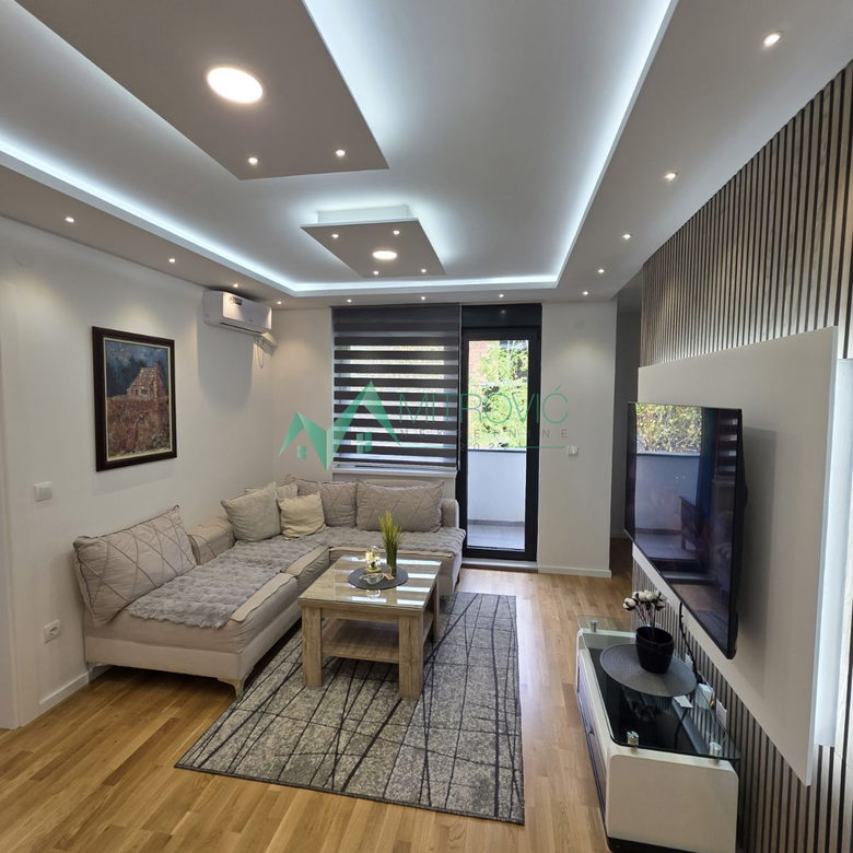 Stan Prodaja Novi Sad  40 m2