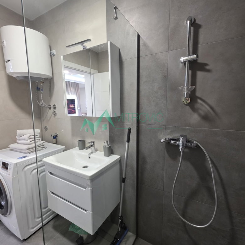 Dvosoban stan na prodaju, Grbavica, Novi Sad, 40m², 164.800 €