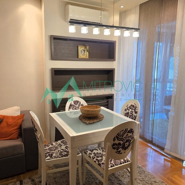 Stan Prodaja Novi Sad  40 m2
