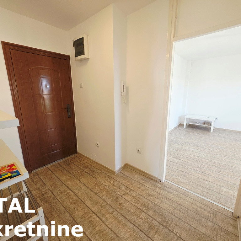 Trosoban stan na prodaju, Bistrica, Novi Sad, 72m², 180.000 €