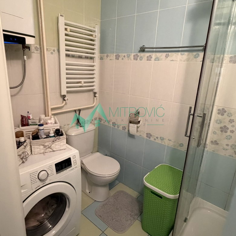 Trosoban stan na prodaju, Novo Naselje, Novi Sad, 92m², 273.000 €