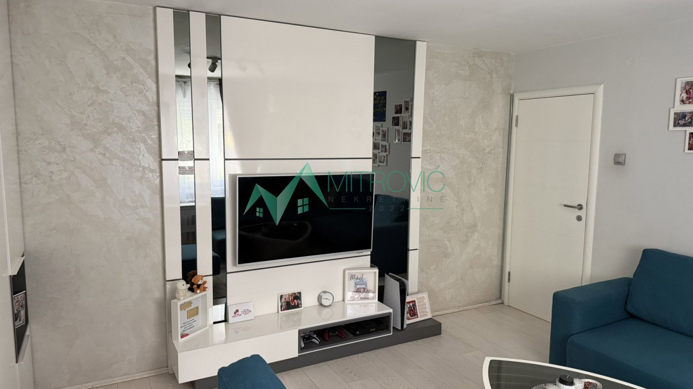 Trosoban stan na prodaju, Novo Naselje, Novi Sad, 92m², 273.000 €