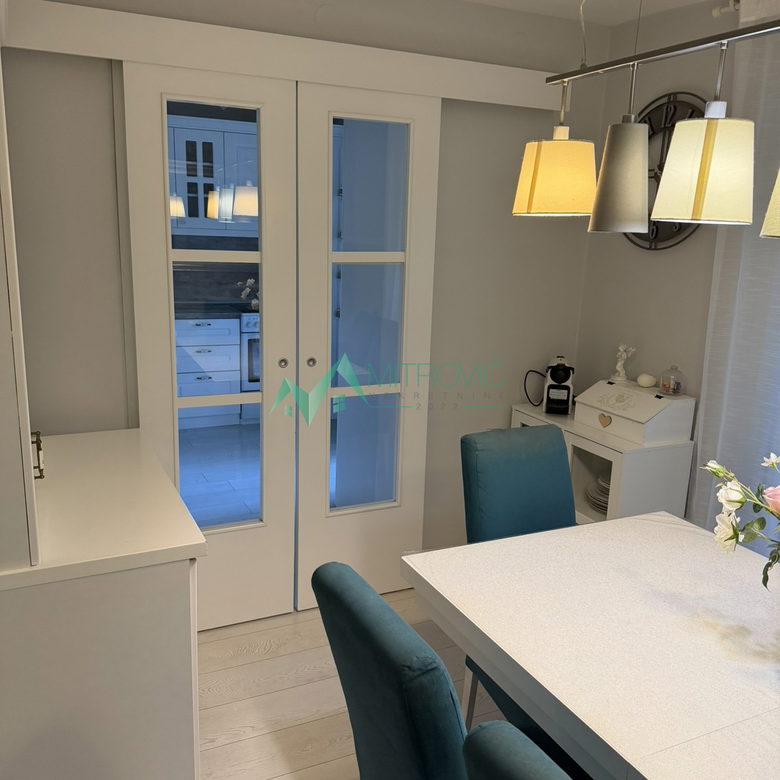 Trosoban stan na prodaju, Novo Naselje, Novi Sad, 92m², 273.000 €