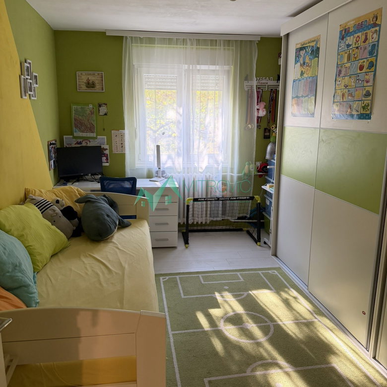 Trosoban stan na prodaju, Novo Naselje, Novi Sad, 92m², 273.000 €