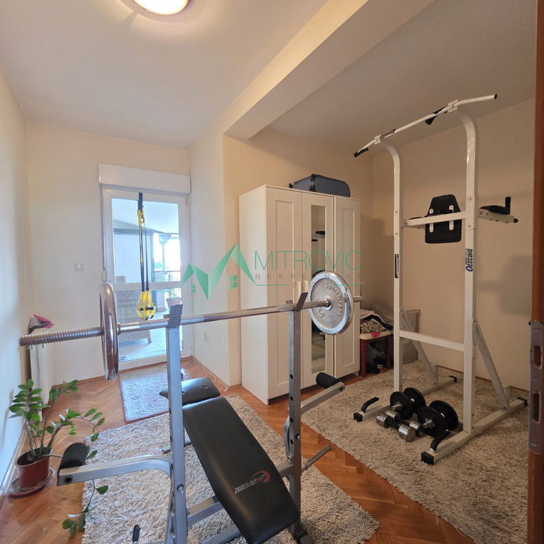 Četvorosoban stan na prodaju, Centar, Novi Sad, 148m², 266.770 €
