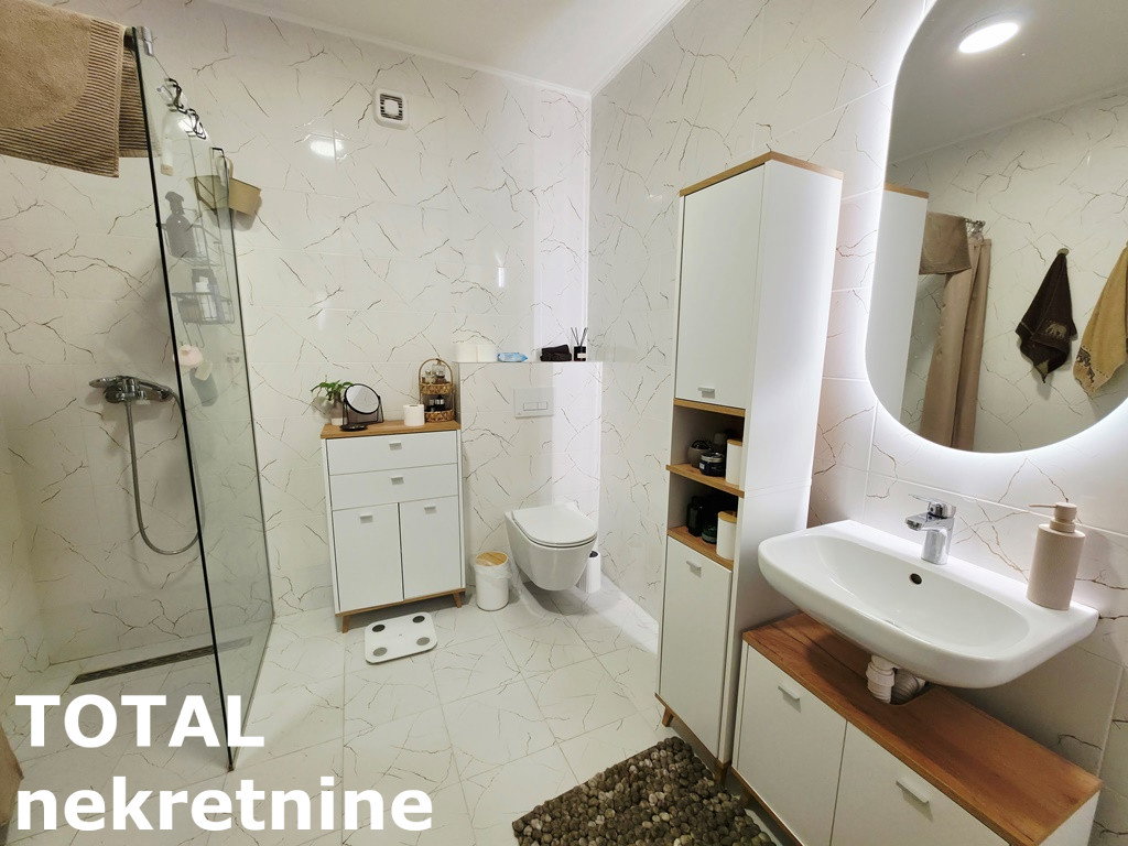 stanovi-4-re-alibegovac-1103181-up2kv Četvorosoban stan na prodaju, Alibegovac, Novi Sad, 80m², 168.000 €