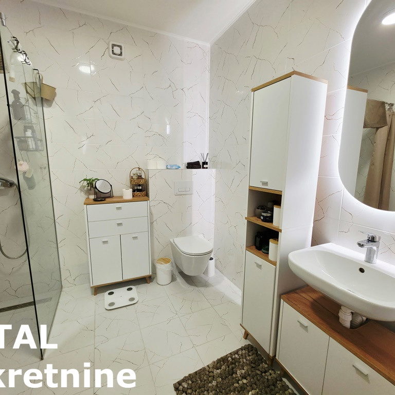 Četvorosoban stan na prodaju, Alibegovac, Novi Sad, 80m², 168.000 €