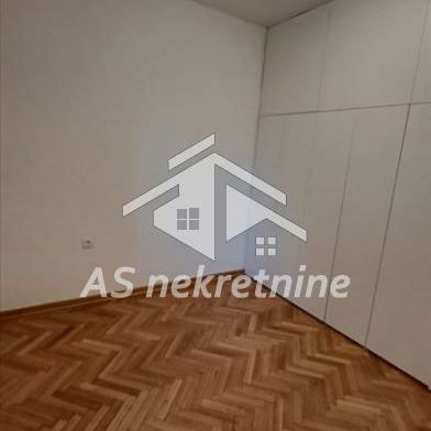 Stan Izdavanje Beograd Dorćol 70 m2