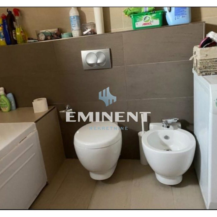 Trosoban stan za izdavanje, Dedinje, Beograd, 120m², 1.350 €/mes
