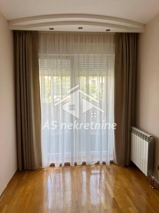 Četvorosoban stan za izdavanje, FON, Beograd, 105m², 1.200 €/mes