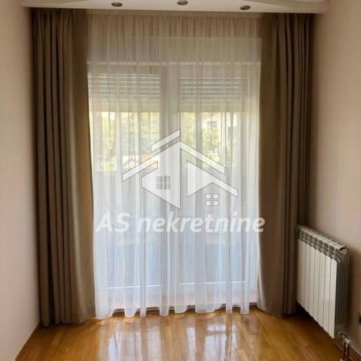 Četvorosoban stan za izdavanje, FON, Beograd, 105m², 1.200 €/mes