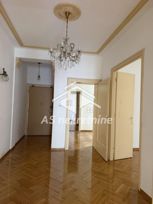 Petosoban stan za izdavanje, Krunska, Beograd, 150m², 2.500 €/mes