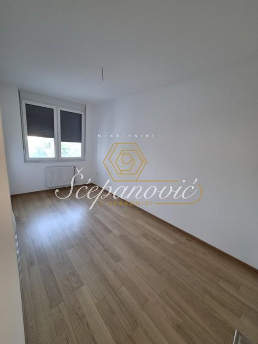 Stan Izdavanje Novi Sad  84 m2