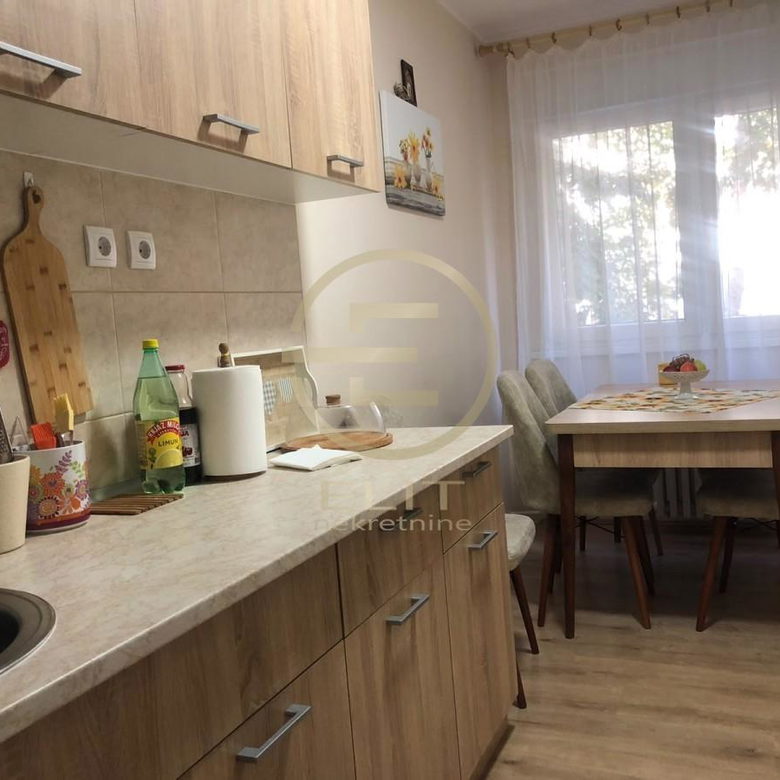 Stan Prodaja Novi Sad Socijalno 54 m2