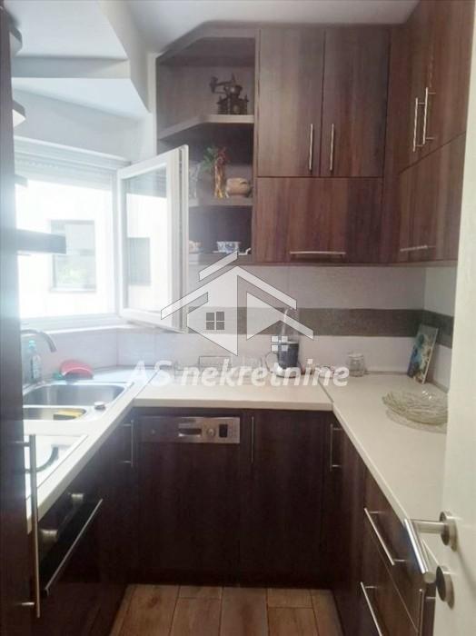 Stan Izdavanje Beograd Crveni Krst 68 m2