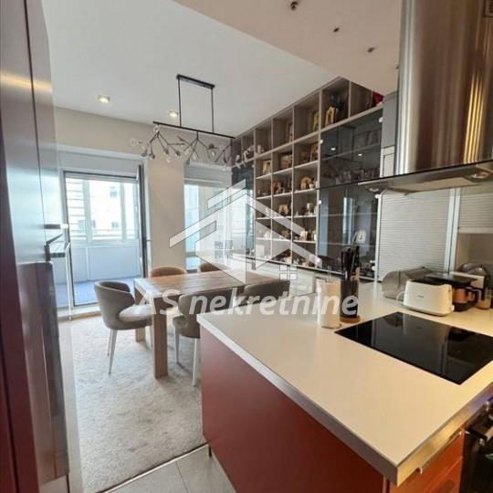 Stan Izdavanje Beograd Vukov Spomenik 131 m2