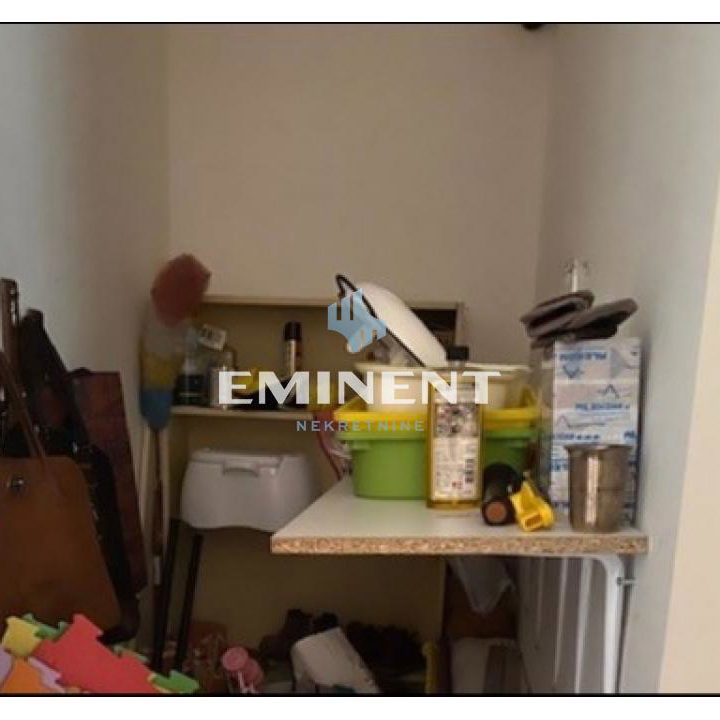 Trosoban stan za izdavanje, Dedinje, Beograd, 120m², 1.350 €/mes