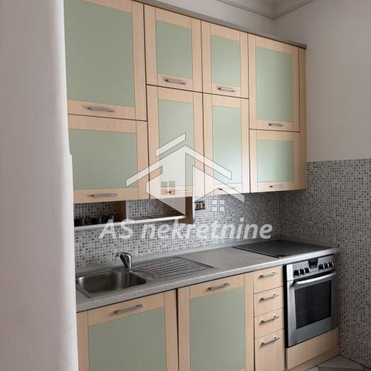 Stan Izdavanje Beograd Krunska 150 m2