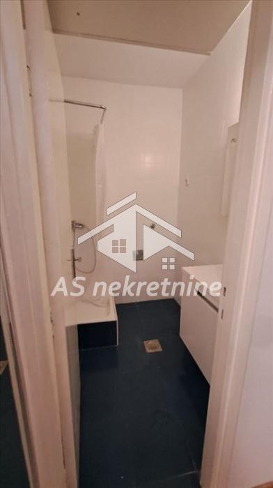 Četvorosoban stan za izdavanje, Dorćol, Beograd, 70m², 850 €/mes